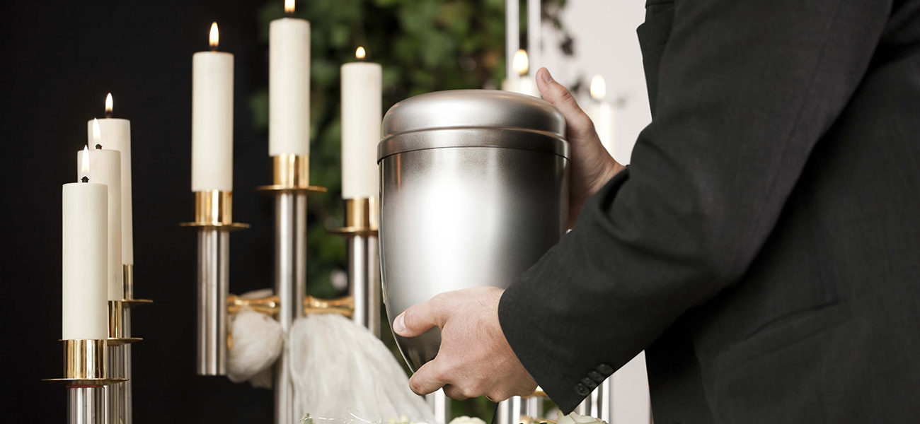 Urnor Södertälje – Stort utbud av urnor till begravningar i Södertälje med omnejd